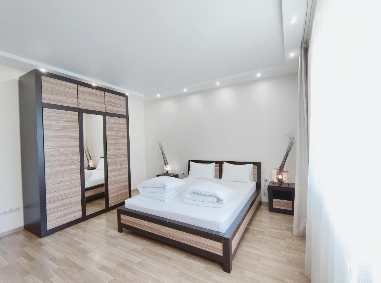 Apartment Positive Lviv Exterior foto