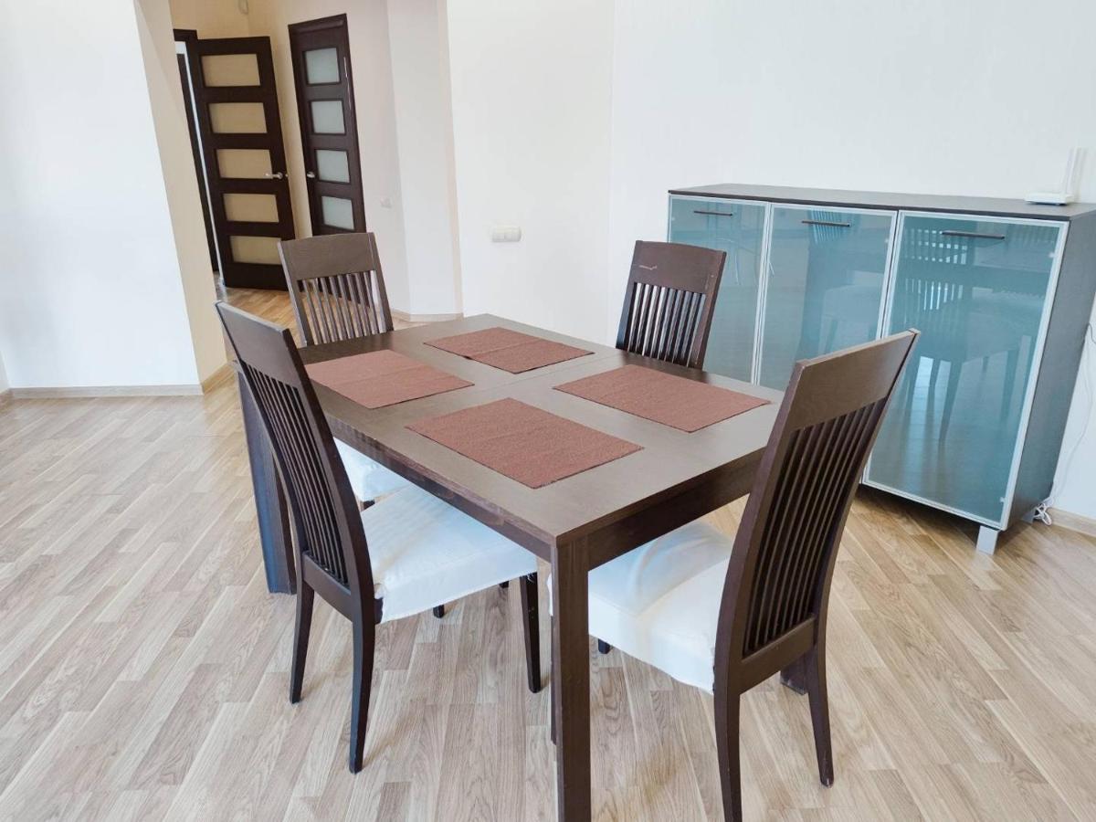Apartment Positive Lviv Exterior foto